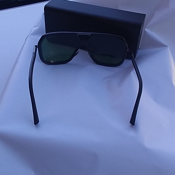 Cutler and Gross sunglasses M1176 polarized lenses - Picture 3 of 6